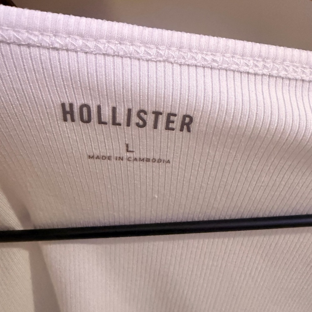 Hollister Blue and White Short Sleeve Tees - Picture 5 of 5